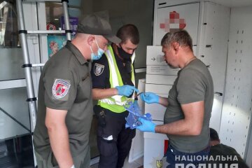Вибух стався в торговому центрі в Києві на Оболоні