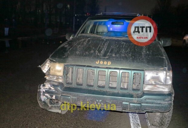 У Києві на переході загинув 32-річний чоловік: його збив Jeep (відео)