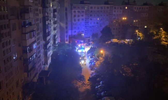 В одній з квартир Києва вибухнула граната — є постраждалий