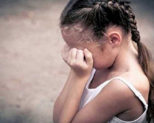 У Києві педофіл робив непристойні пропозиції маленьким дівчаткам