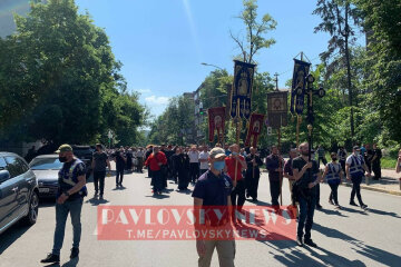 Прихильники УПЦ МП прийшли до Офісу президента