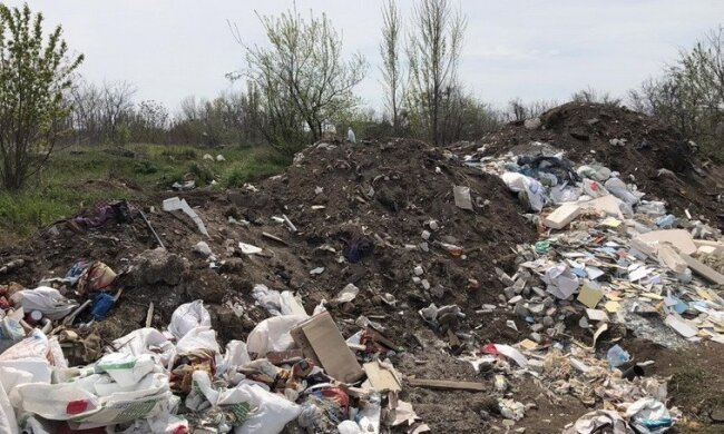 Злочинні схеми посадовців: заробляли мільйони на утилізації небезпечних відходів та медматеріалів СОVID-19