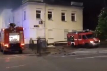 Згоріли речдоки? Вночі гасили пожежу в Головному управлінні поліції (відео)