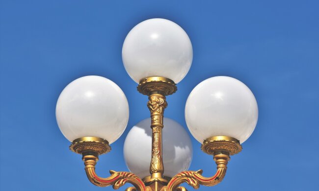 В шести районах Києва до кінця року відремонтують та замінять освітлення