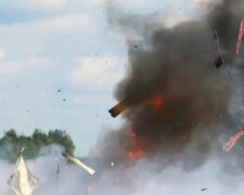 Одесу атакували безпілотниками, у місті вибухи (відео)