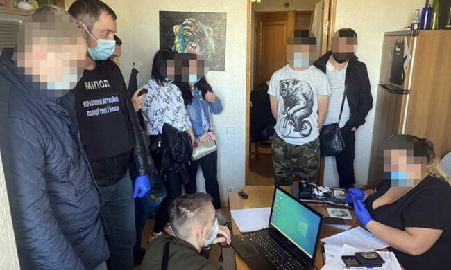 Киянин викритий в торгівлі тілом своєї 11-річної дочки