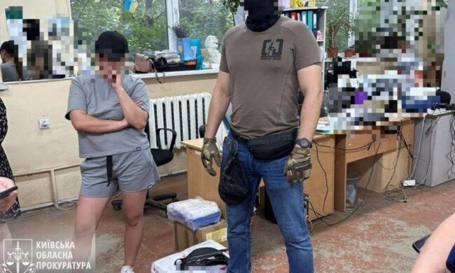 У контрабанді канабісу з Таїланду під виглядом чаю підозрюється мешканка Києва - прокуратура