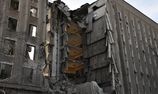 Вже 9 загиблих після ракетного удару по Миколаївській ОВА: який стан постраждалих