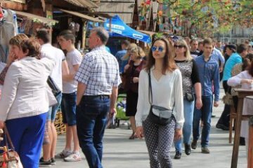 Більше українців готові терпіти фінансову скруту заради реформ — опитування