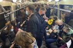 Під час локдауну київське метро переповнене