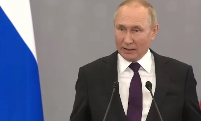 Путін заявив, що “поки що” немає необхідності у масованих ударах по Україні