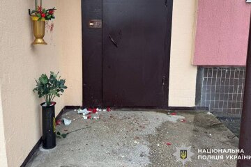 Наруга над пам’яттю героя: у Києві судитимуть 17-річного юнака за осквернення меморіалу