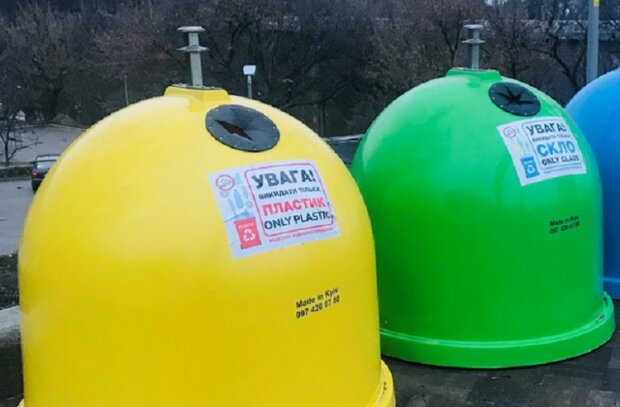 В Києві встановили 1000 нових контейнерів для роздільного збору сміття (адреси)