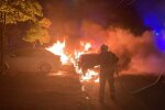 На узбіччі дороги у столиці палала автівка - на щастя ніхто не постраждав