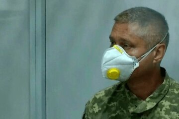 Офіцеру, який понівечив трьох курсанток в Києві, дозволено звільнитися під заставу
