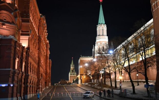 Вночі у районі Кремля пролунали вибухи (відео)
