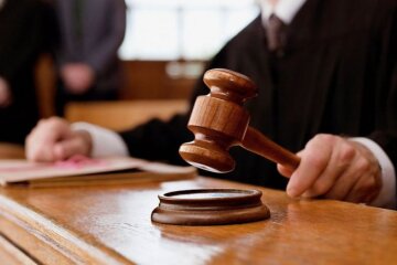Мешканця столиці засуджено за систематичне домашнє насильство над батьком