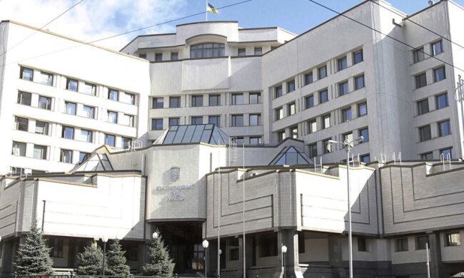 Конституційний суд перевірить право президента призначати голову КМДА