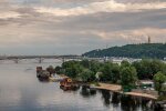 Олігархів заповідник: чому у Київраді закривають очі на забудову Труханова острова