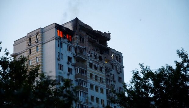 Атаки на Київ та область: уламки ворожих ракет і дронів пошкодили 237 об’єктів