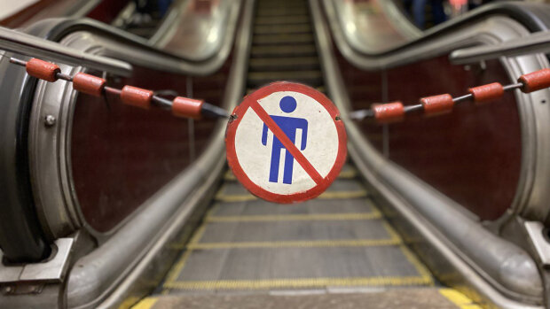 За тиждень ескалатори в столичному метро зупиняли майже 100 разів - в чому причина?