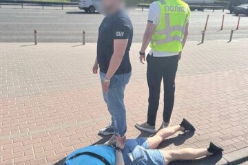 СБУ викрили посадовця КМДА викрили на хабарі у $15 тисяч за земельні схеми в Києві