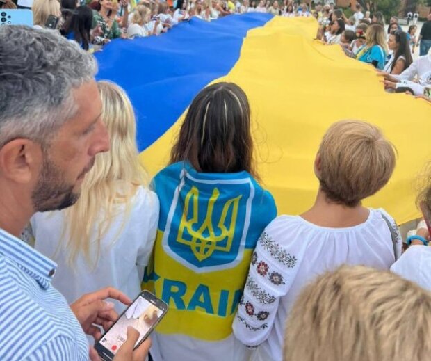 В честь Дня Незалежності українці вийшли на мітинги в містах по усьому світу