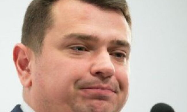 Захисники формули “Ротердам+” закликають главу НАБУ піти у відставку