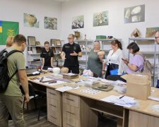 Київська митниця передала близько 330 експонатів, які намагались вивезти з України