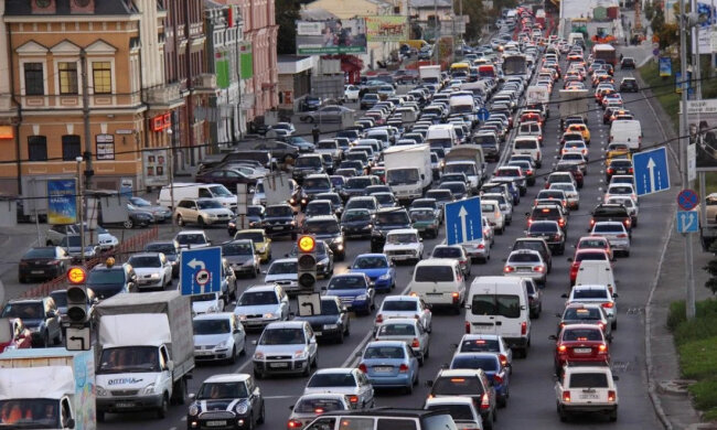 Кличко перерахував столичні маршрути “зеленої хвилі” (відео, маршрути)
