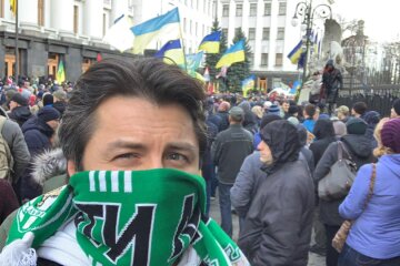 Попри карантин: на Марш патріотів в Києві вийшло 5 000 людей