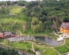 У Київській області тимчасово закрили парк “Межигір’я”