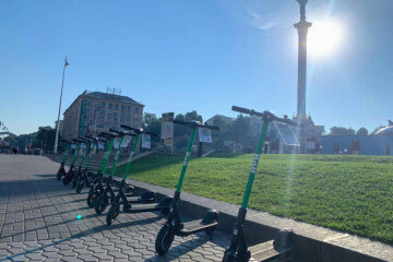 Bolt запустила в столиці прокат електросамокатів – мер вимагає їх прибрати