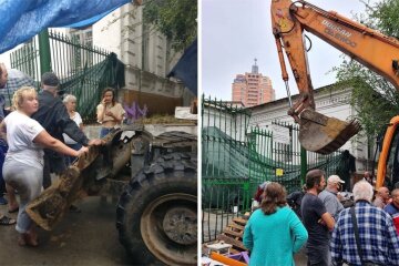 У Києві хочуть знести 130-річну садибу: обурені люди блокують техніку