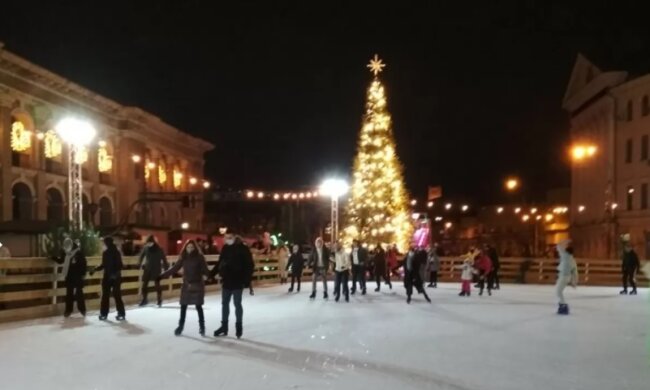 Київським ковзанкам дозволили працювати під час локдауну