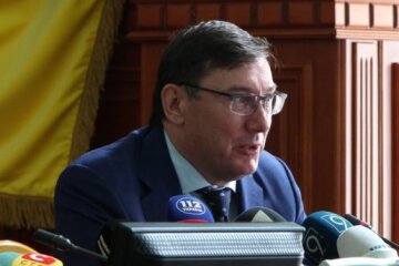 ВРП закрила очі на злочини Луценка