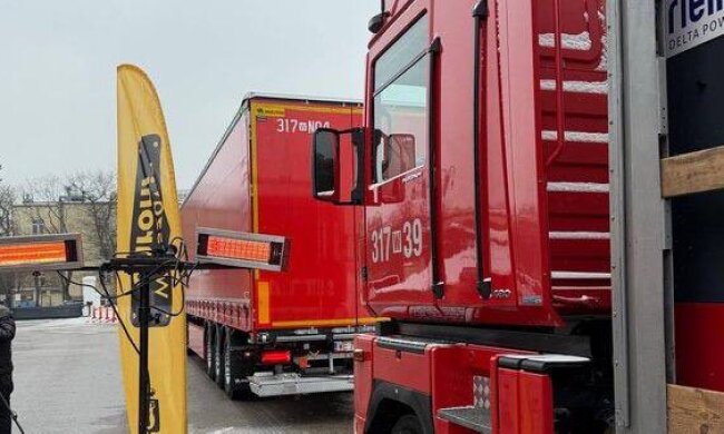 Підтримка від польських партнерів: Варшава передала Києву 90 генераторів для боротьби з енергокризою