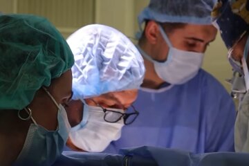 У Києві хірурги "Охматдиту" провели операцію зі збільшення об'єму грудної клітки
