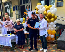На Київщині нагородили випускника 9-го класу, який допоміг врятувати літнього чоловіка з пожежі