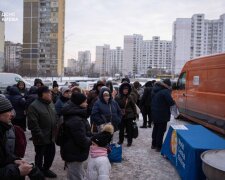Гарячі обіди для тисяч киян: як МВС та ДСНС підтримують мешканців столиці у пунктах обігріву