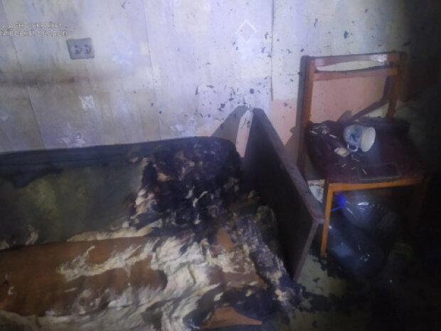 Білоцерківські вогнеборці витягли із задимленої квартири ледь живого чоловіка