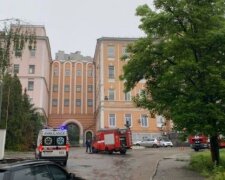 Пожежа в Олександрівській лікарні: головний лікар підозрює підпал