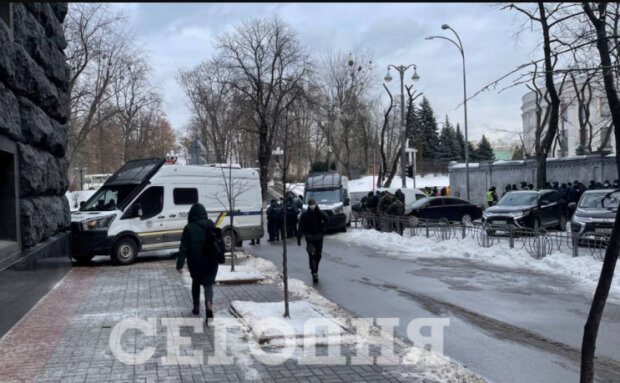 У Києві через мітинг ФОПів перекрили вулицю Грушевського