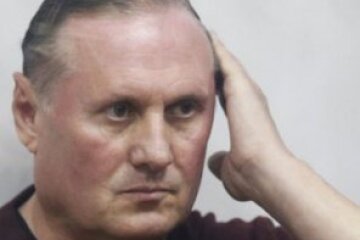 Єфремова відвезуть до столиці