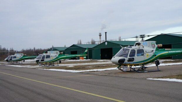 Україна отримала ще три французькі вертольоти для охорони кордону