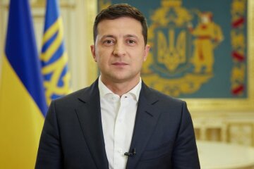 Зеленський вимагає звільнити усіх суддів КСУ