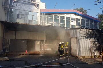 У Києві горів склад