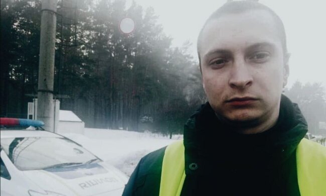 Поки мама спала поліцейський рятував малюка від падіння з 3-го поверху