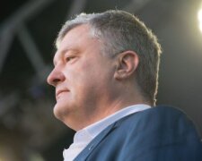 Україна поступово перетворюється на пішака світової політики – Порошенко