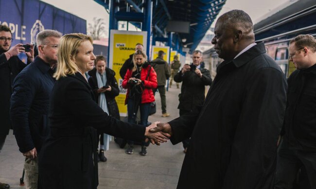 До Києва прибув голова Пентагону Ллойд Остін